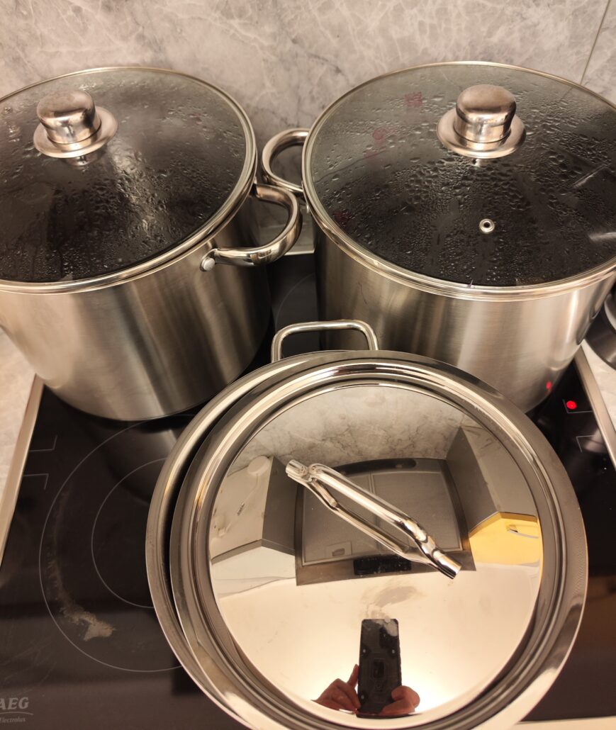 Punschstand 2025 Apotheke Molln 5