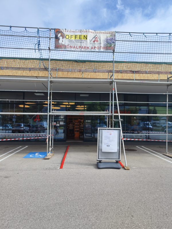 Hier die Info zum Baustellenrabatt. Die Kunden bekommen den Gutschein auf ihrem Bon und können ihn beim nächsten Mal einlösen